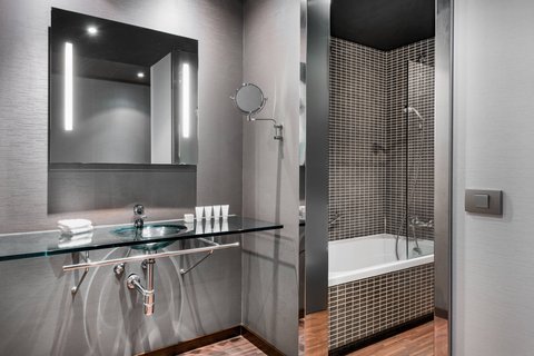 AC Hotel Torino, dog-friendly hotel, photo 3