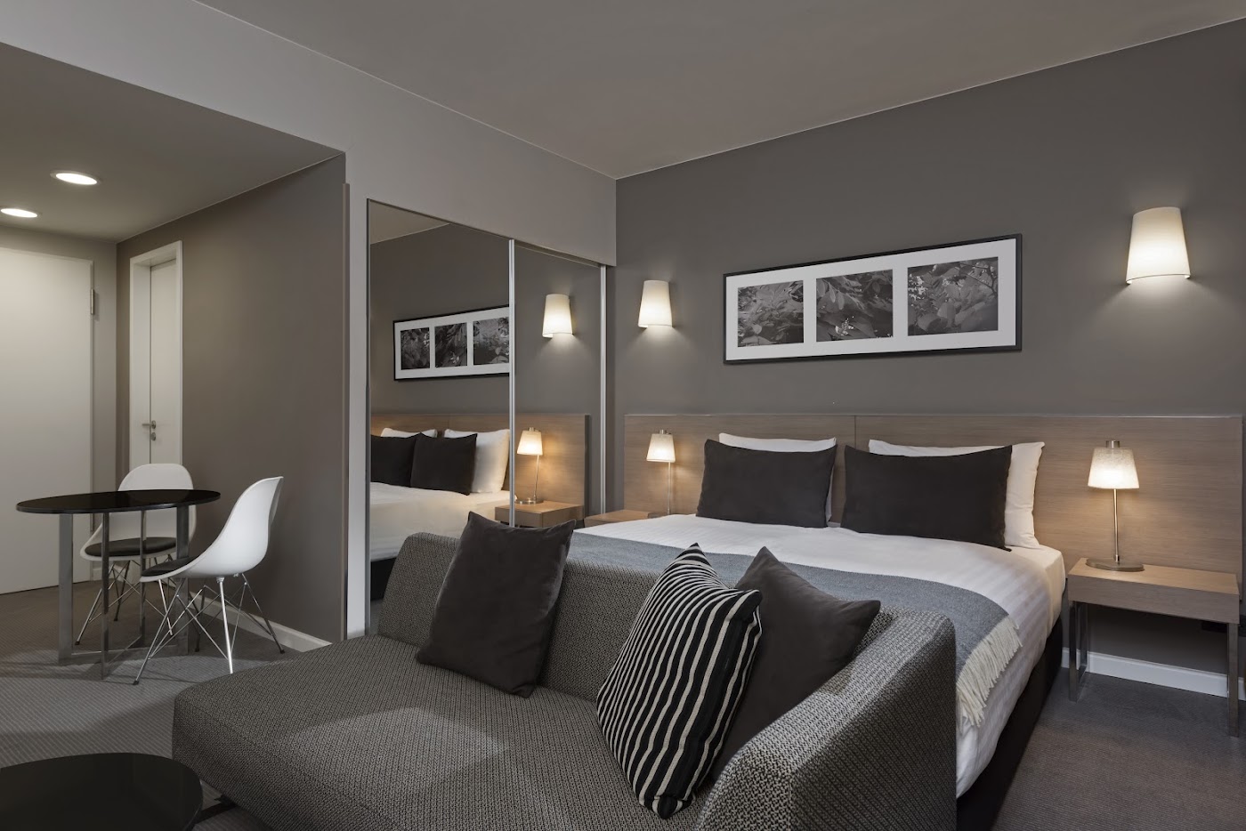 Adina Apartment Hotel Hamburg Michel, dog-friendly hotel, photo 3