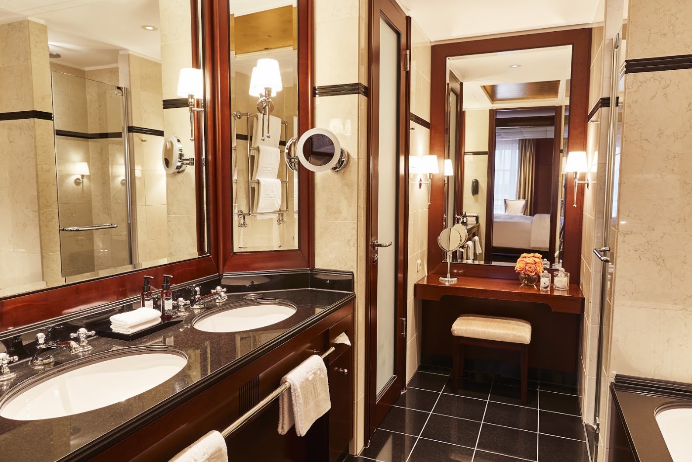 Hotel Adlon Kempinski Berlin, dog-friendly hotel, photo 5