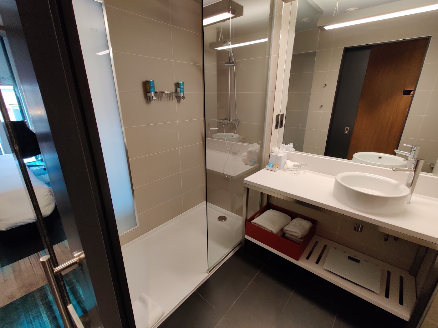 Aloft Dublin City, dog-friendly hotel, photo 4