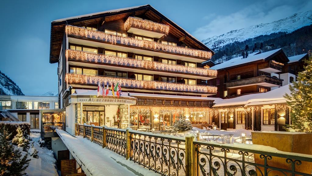 Alpen Resort & Spa Zermatt, dog-friendly hotel, photo 2