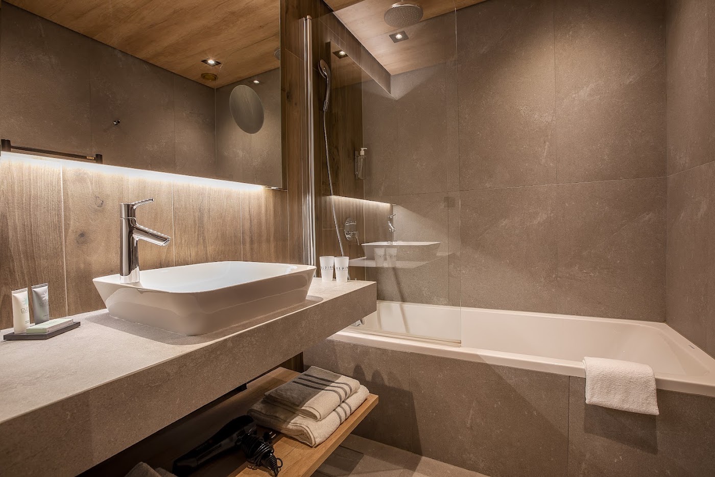 Alpina Eclectic Hotel, dog-friendly hotel, photo 4