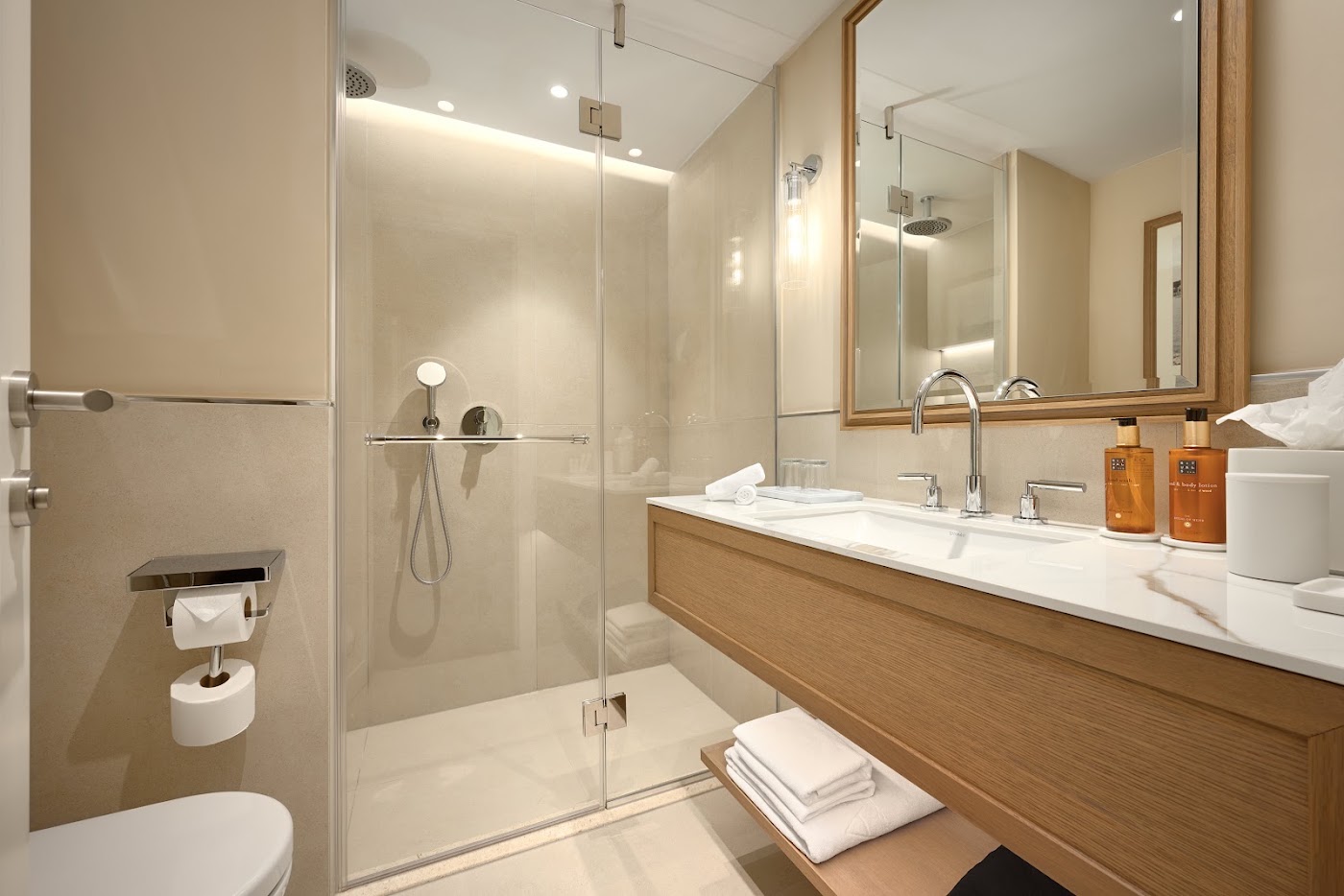 Amfora Hvar Grand Beach Resort, dog-friendly hotel, photo 5