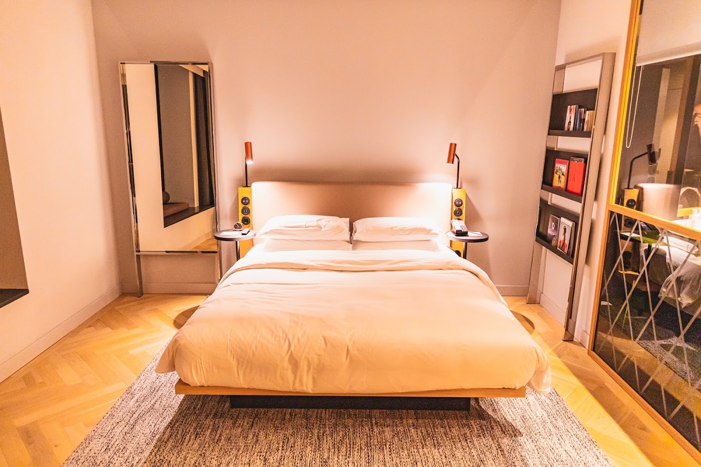 Andaz Munich Schwabinger Tor, dog-friendly hotel, photo 2