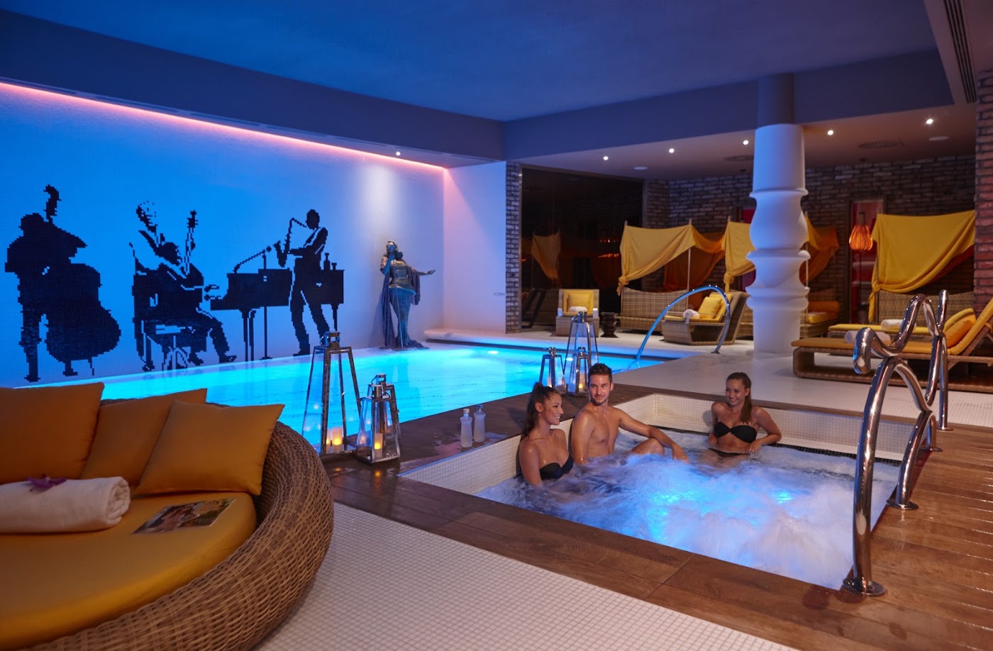 Aria Hotel Budapest by Library Hotel Collection, dog-friendly hotel, photo 3