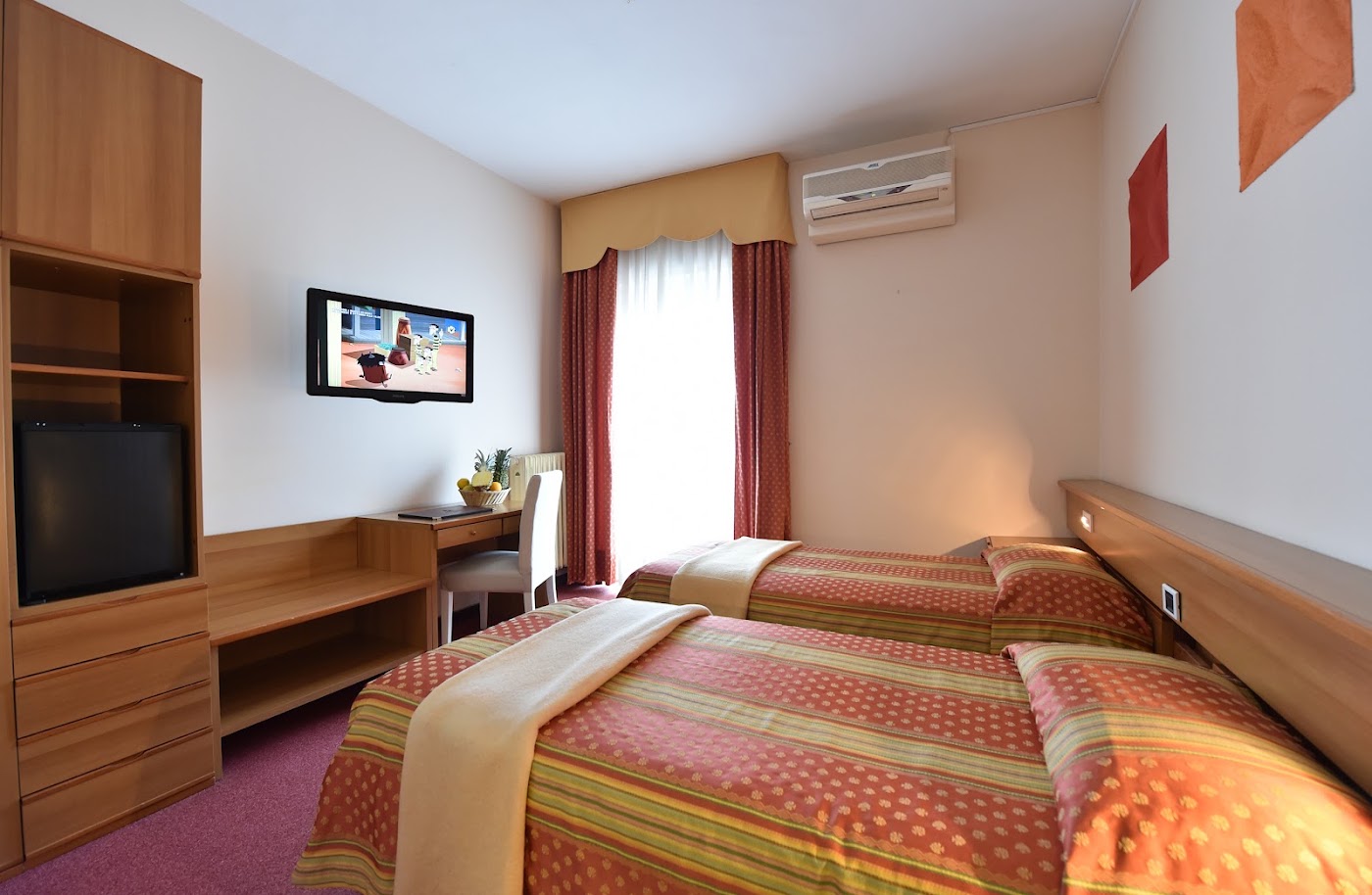 Armonia Lakefront Boutique Hotel, dog-friendly hotel, photo 3