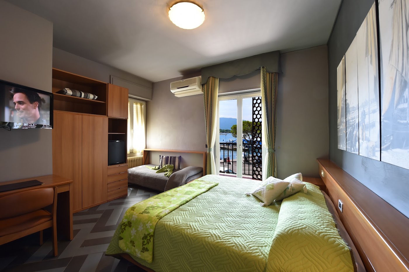 Armonia Lakefront Boutique Hotel, dog-friendly hotel, photo 4