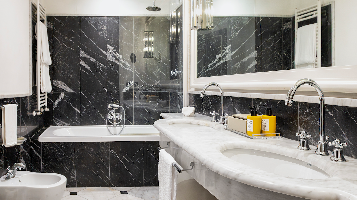 Baglioni Hotel Regina, dog-friendly hotel, photo 4
