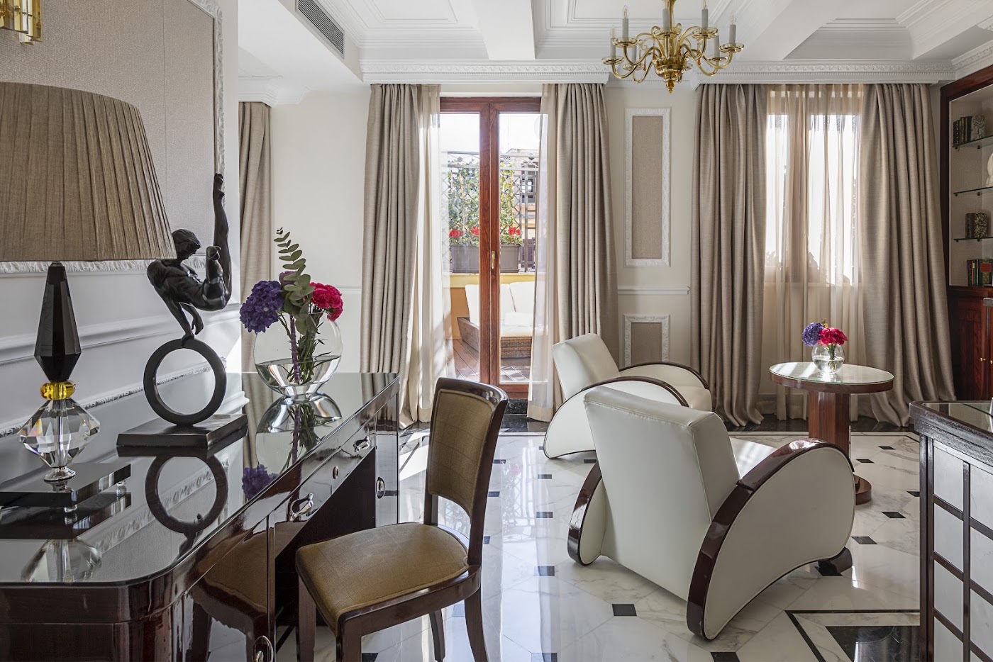 Baglioni Hotel Regina, dog-friendly hotel, photo 5