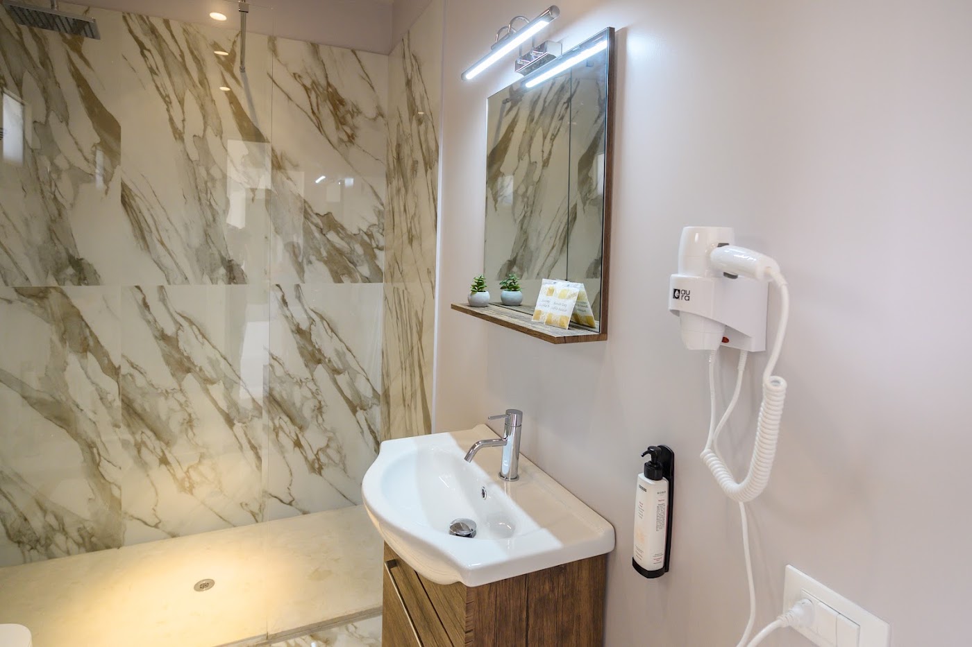 Baitan Hotel, dog-friendly hotel, photo 4