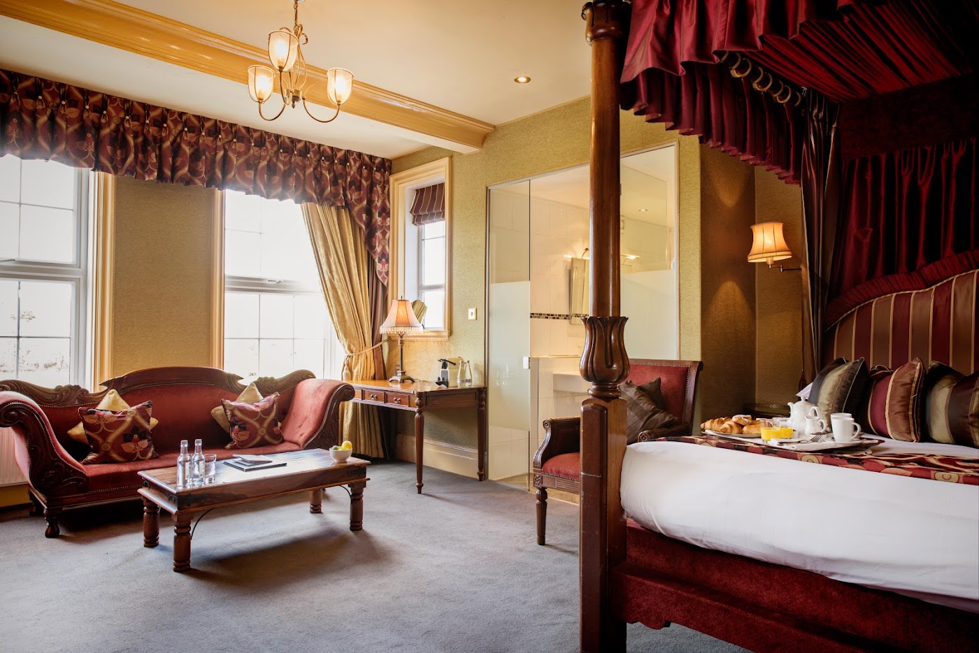 Balmer Lawn Hotel, dog-friendly hotel, photo 2
