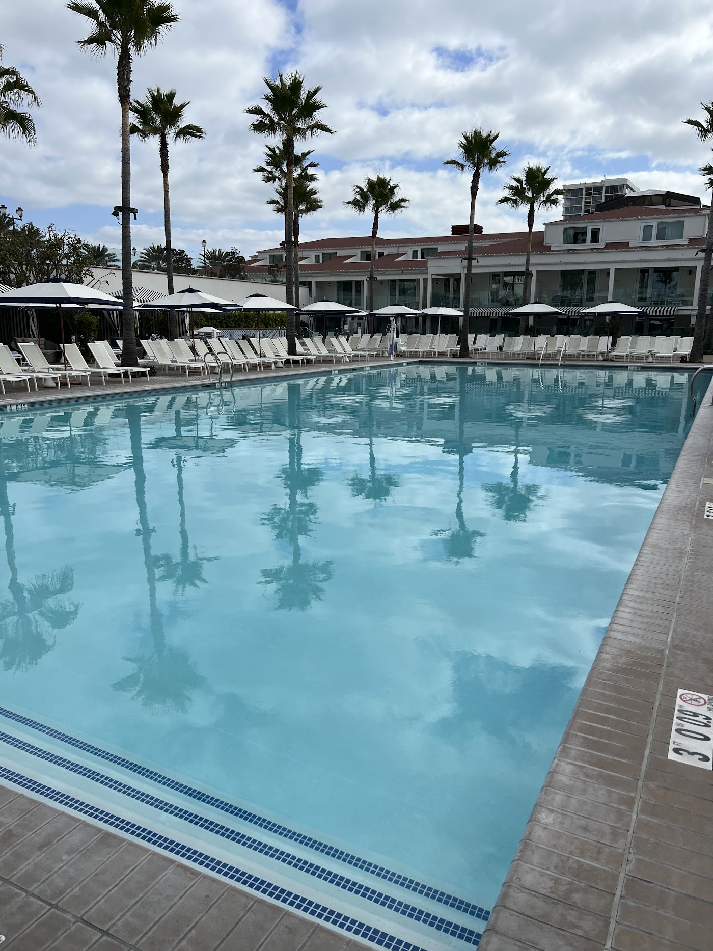 Beach Village at The Del, LXR Hotels & Resorts, dog-friendly hotel, photo 4