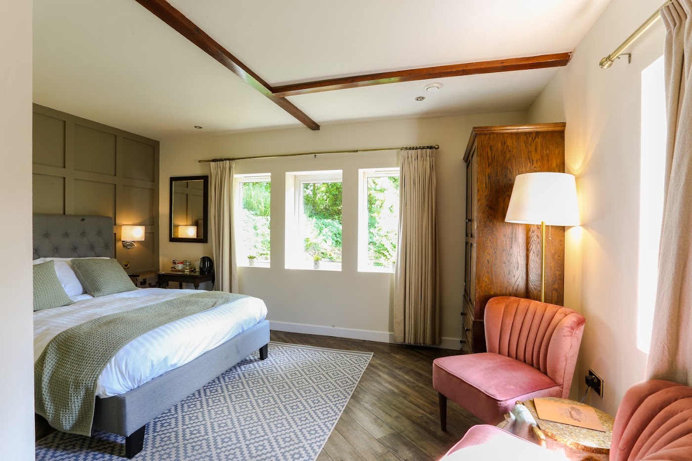 Beck Hall, dog-friendly hotel, photo 3
