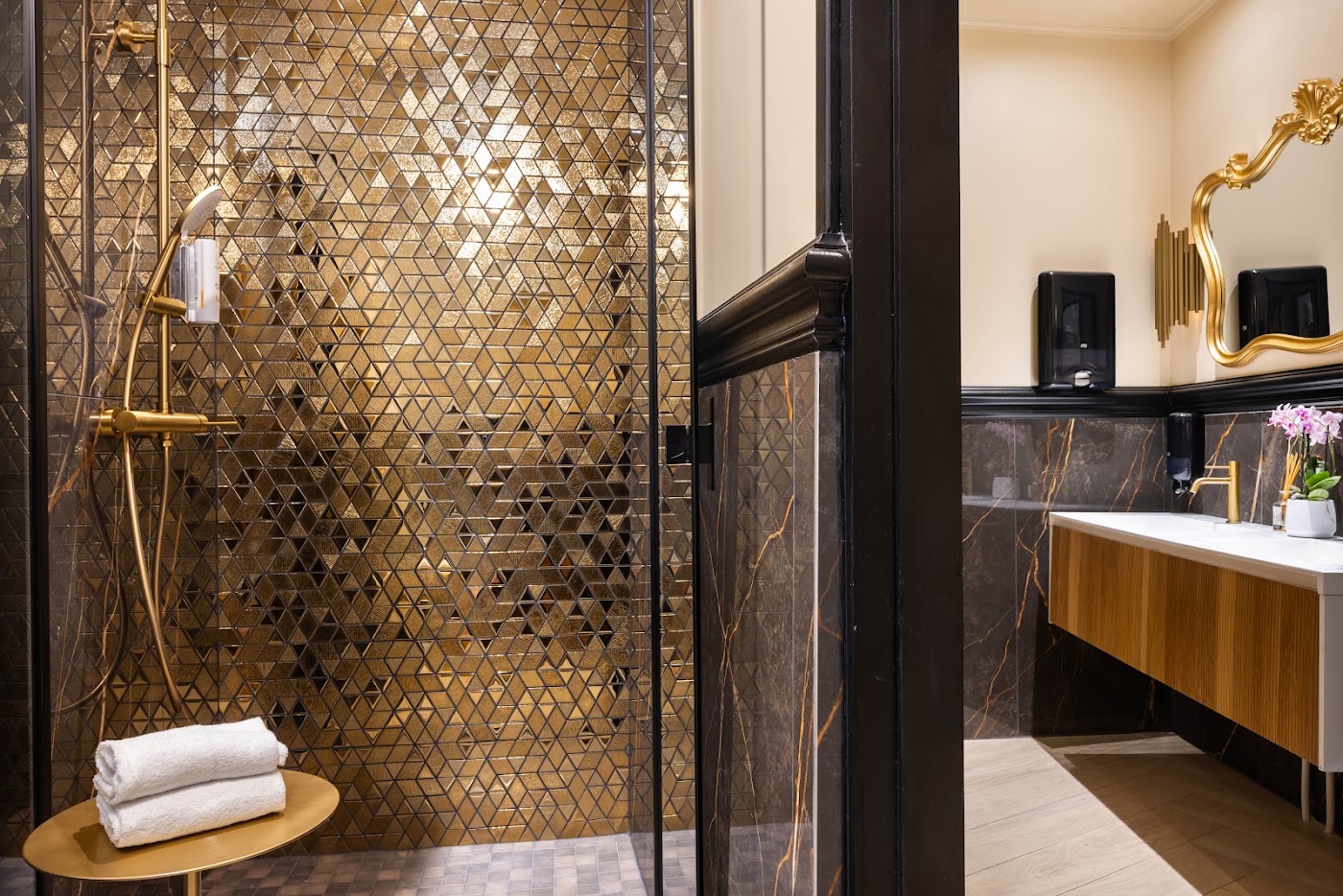 Best Western Plus Hotel Brice Garden, dog-friendly hotel, photo 4
