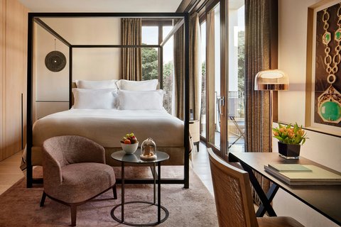 Bvlgari Hotel Milano, dog-friendly hotel, photo 2
