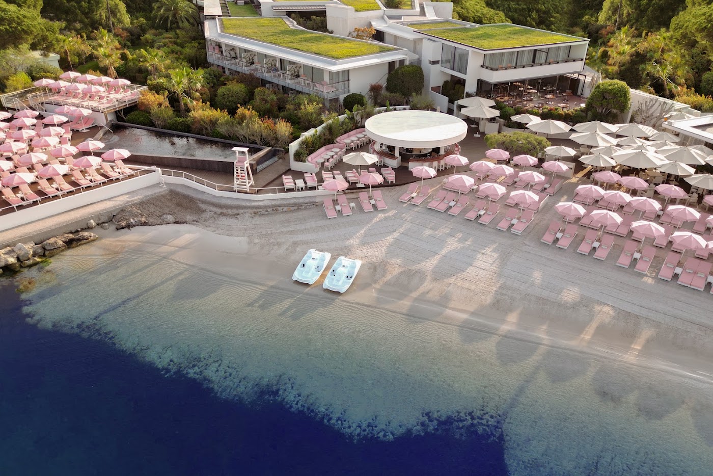 Cap d'Antibes Beach Hotel, dog-friendly hotel, photo 2