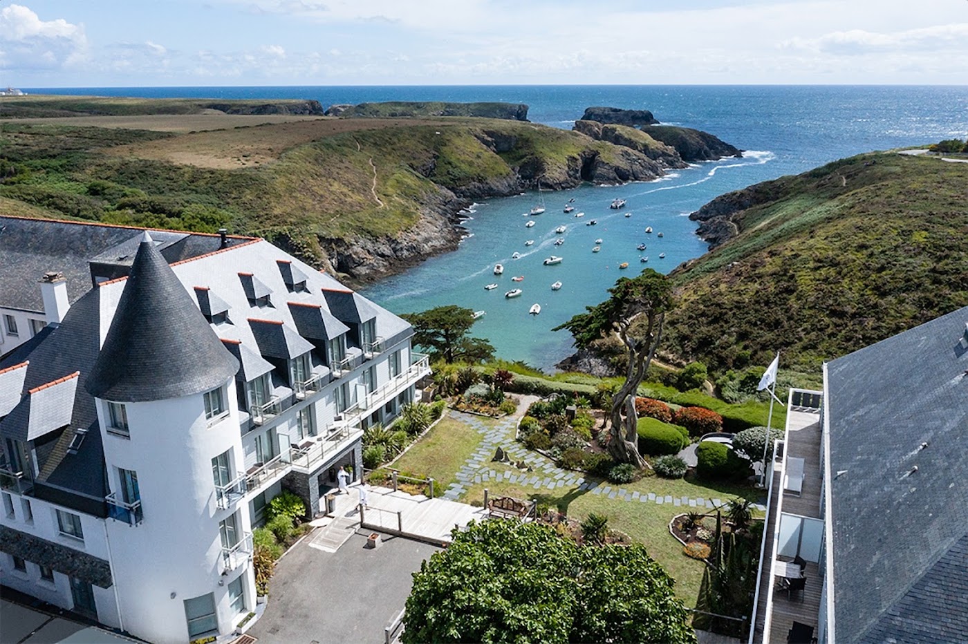 Castel Clara Thalasso & Spa, dog-friendly hotel in Brittany