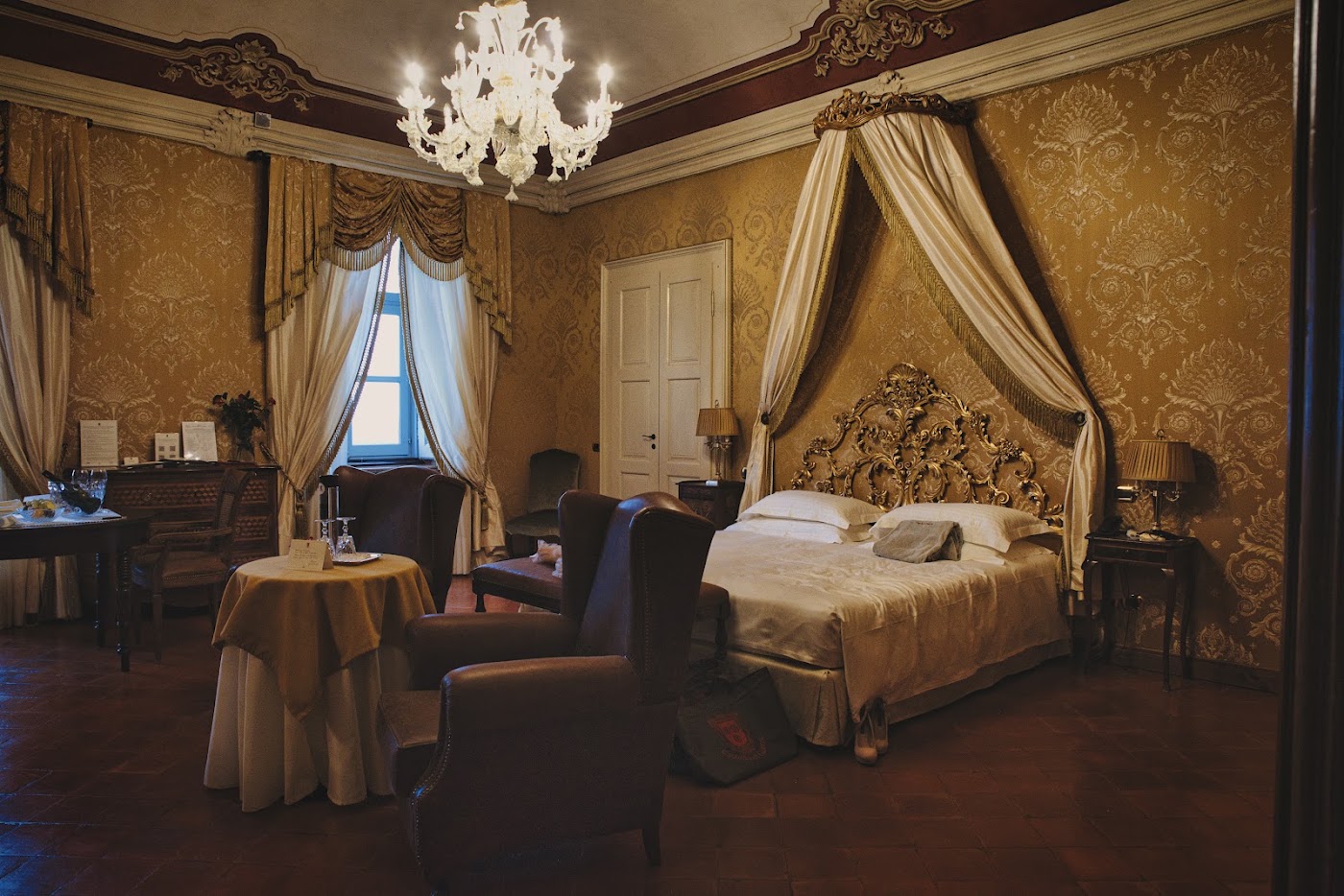 Castello di Guarene, dog-friendly hotel, photo 3