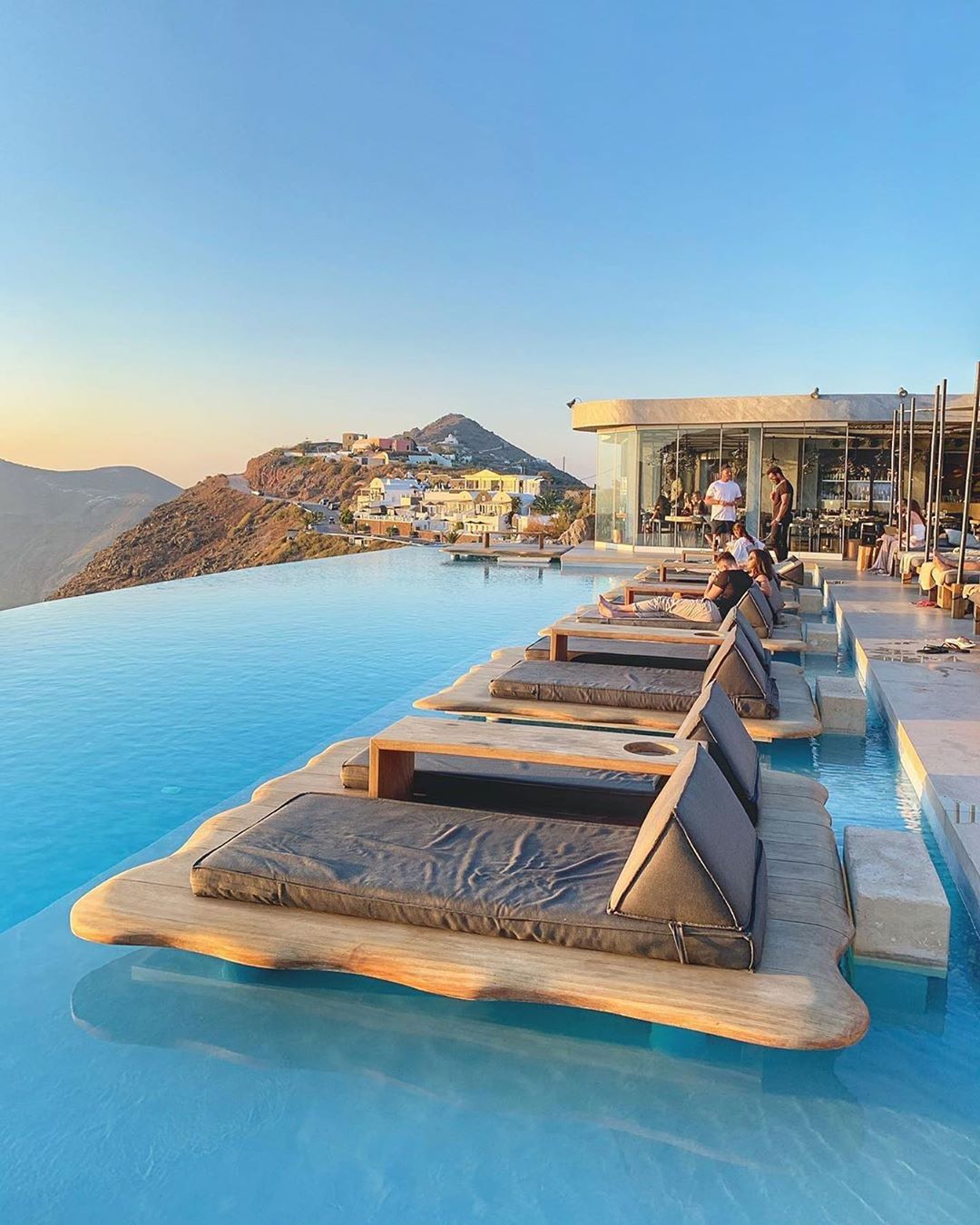 Cavo Tagoo Santorini, dog-friendly hotel, photo 2
