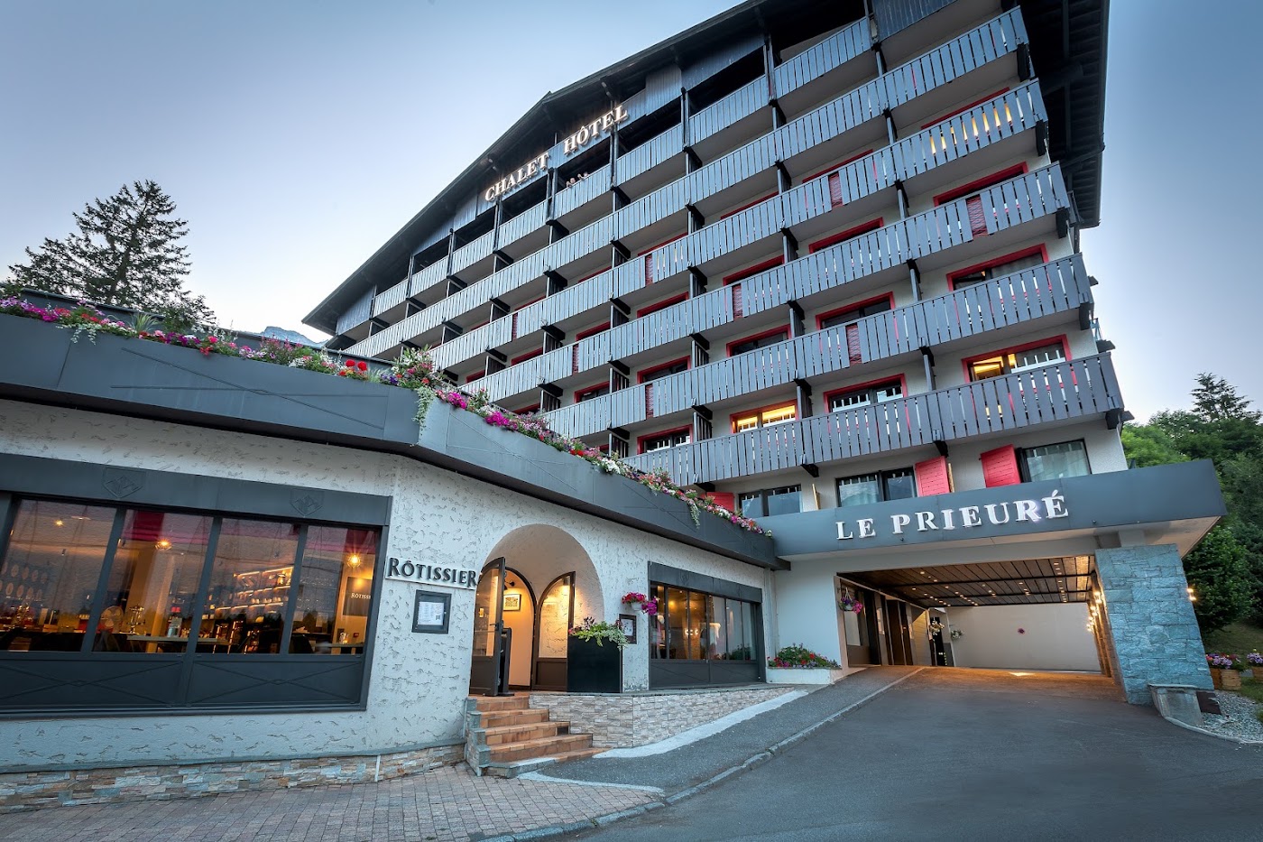 Chalet Hôtel Le Prieuré & Spa, dog-friendly hotel, photo 2