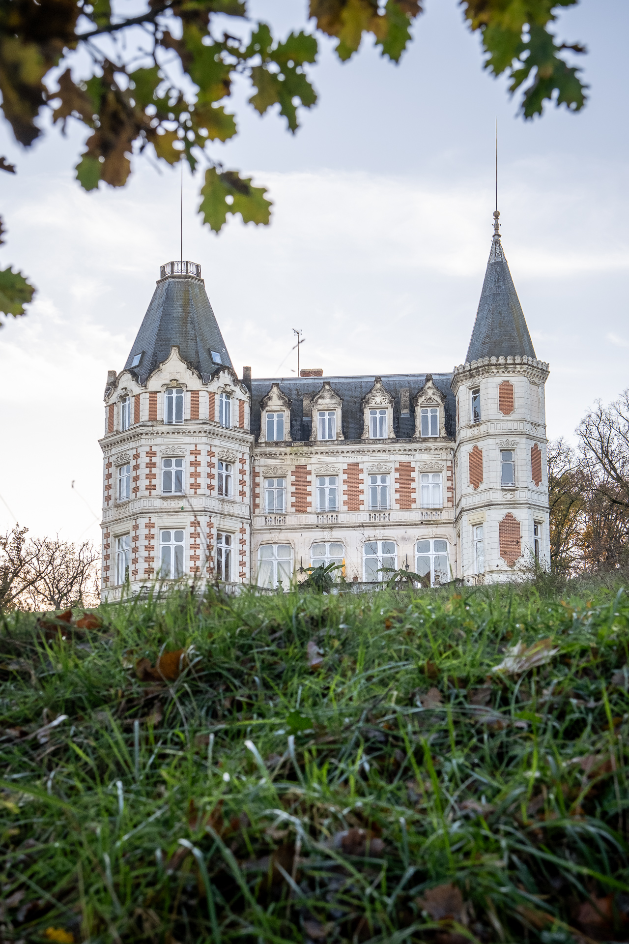 Château de l'Aubrière, dog-friendly hotel, photo 2