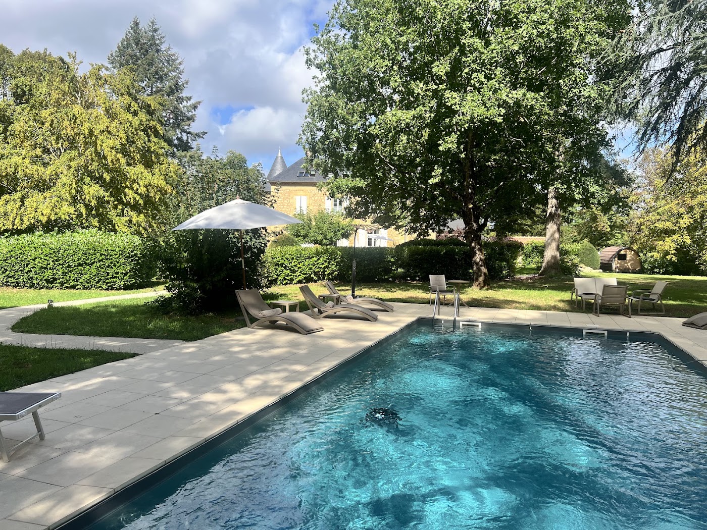 Château de Maraval, dog-friendly hotel, photo 4