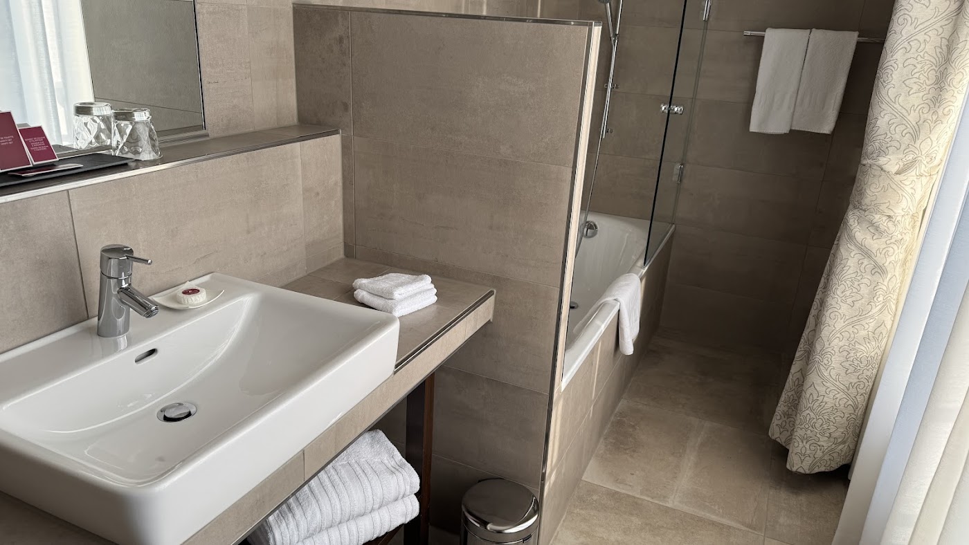 Château d'Ouchy, dog-friendly hotel, photo 5