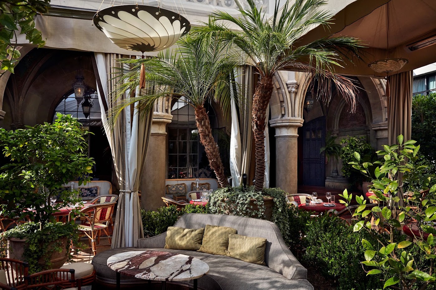 Chateau Marmont, dog-friendly hotel, photo 2