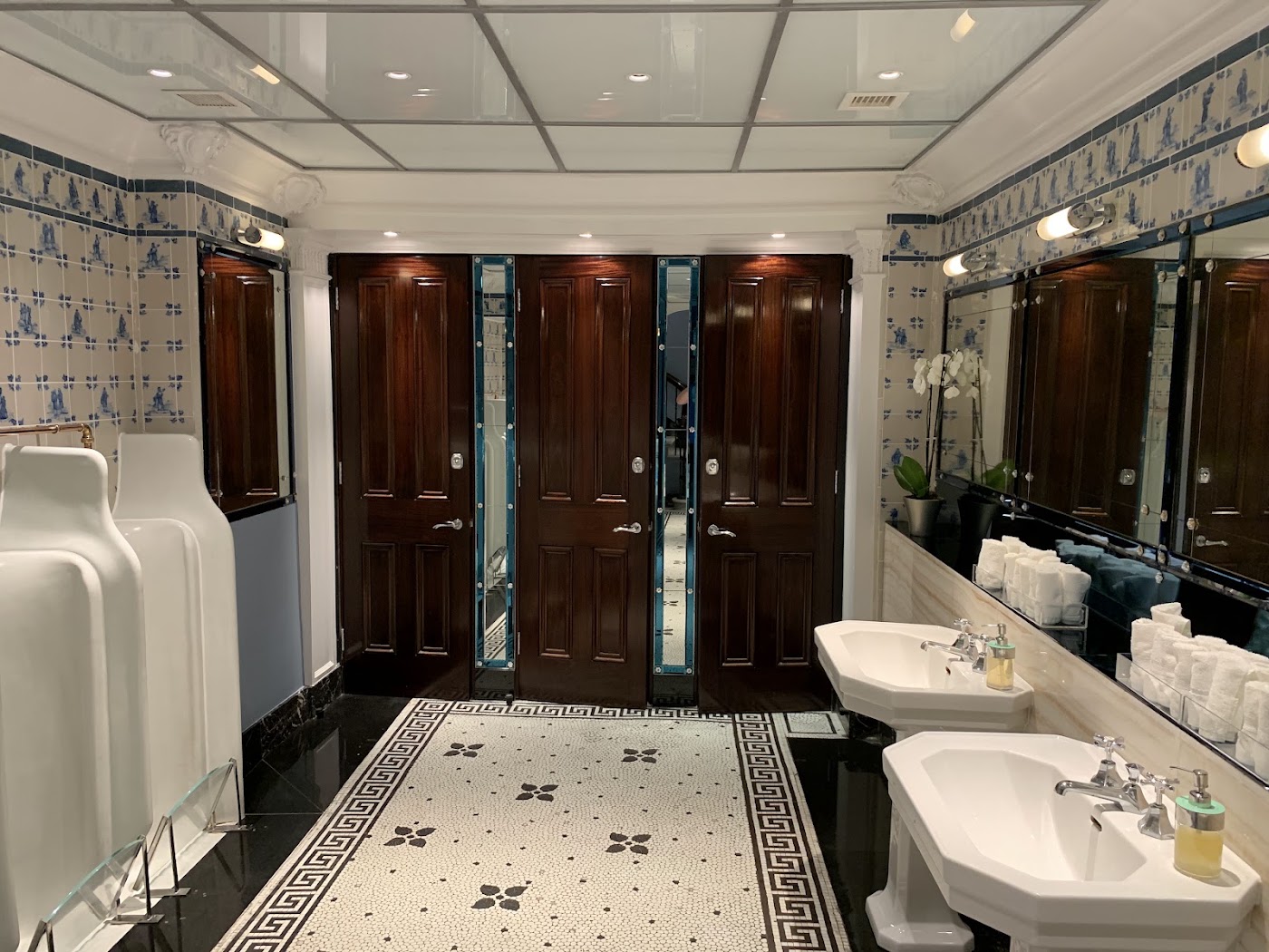 Claridge’s Maybourne, dog-friendly hotel, photo 5