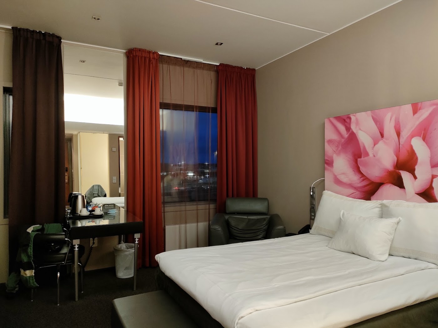 Clarion Hotel Bergen Airport, dog-friendly hotel, photo 3