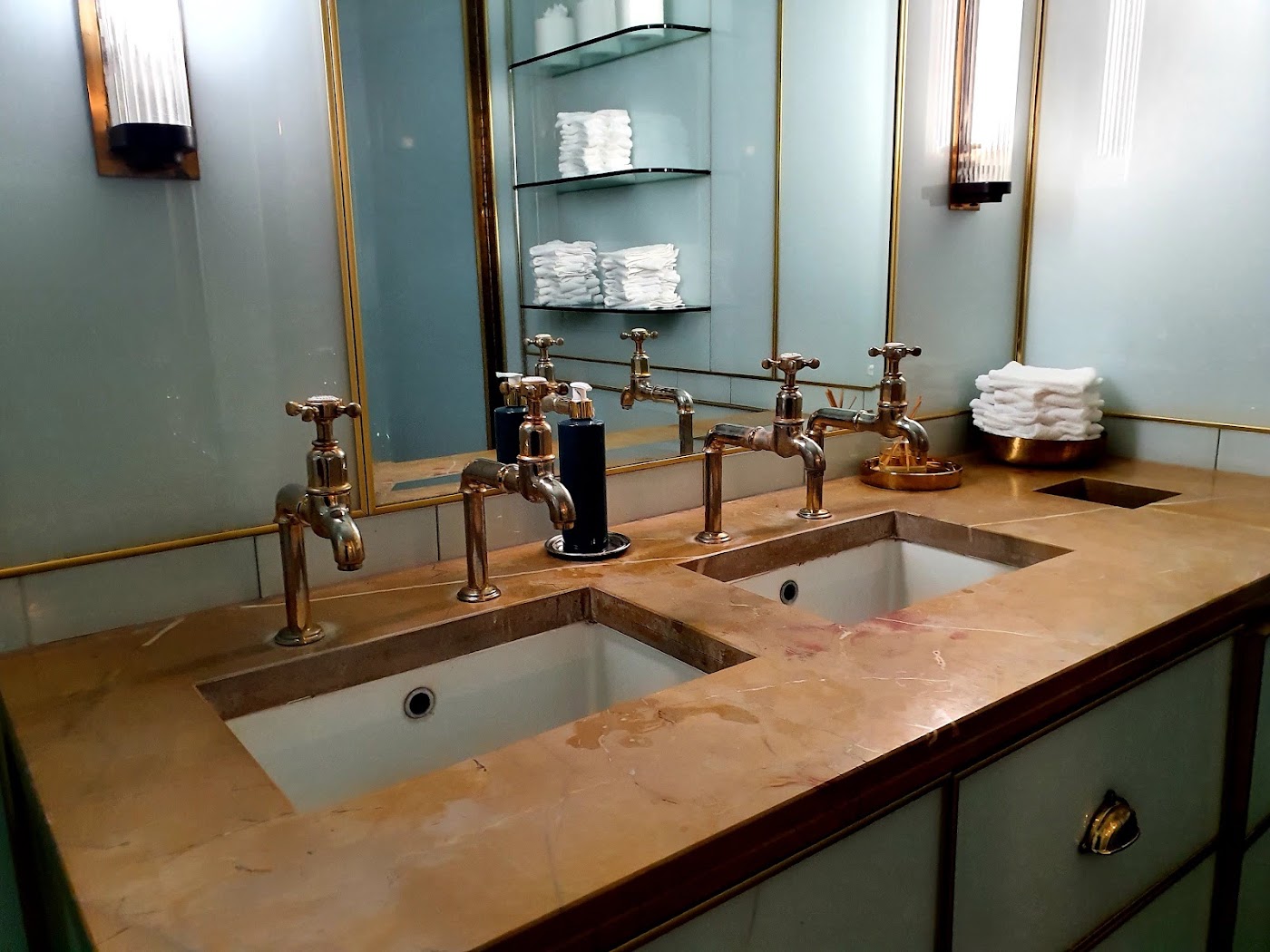 Cliff House Hotel, dog-friendly hotel, photo 5