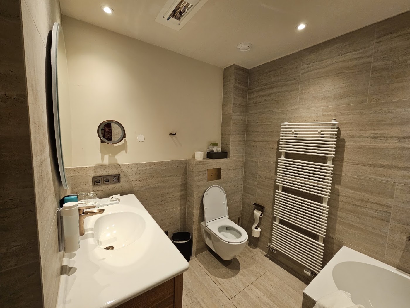 Cocoon Hotel Belair, dog-friendly hotel, photo 4