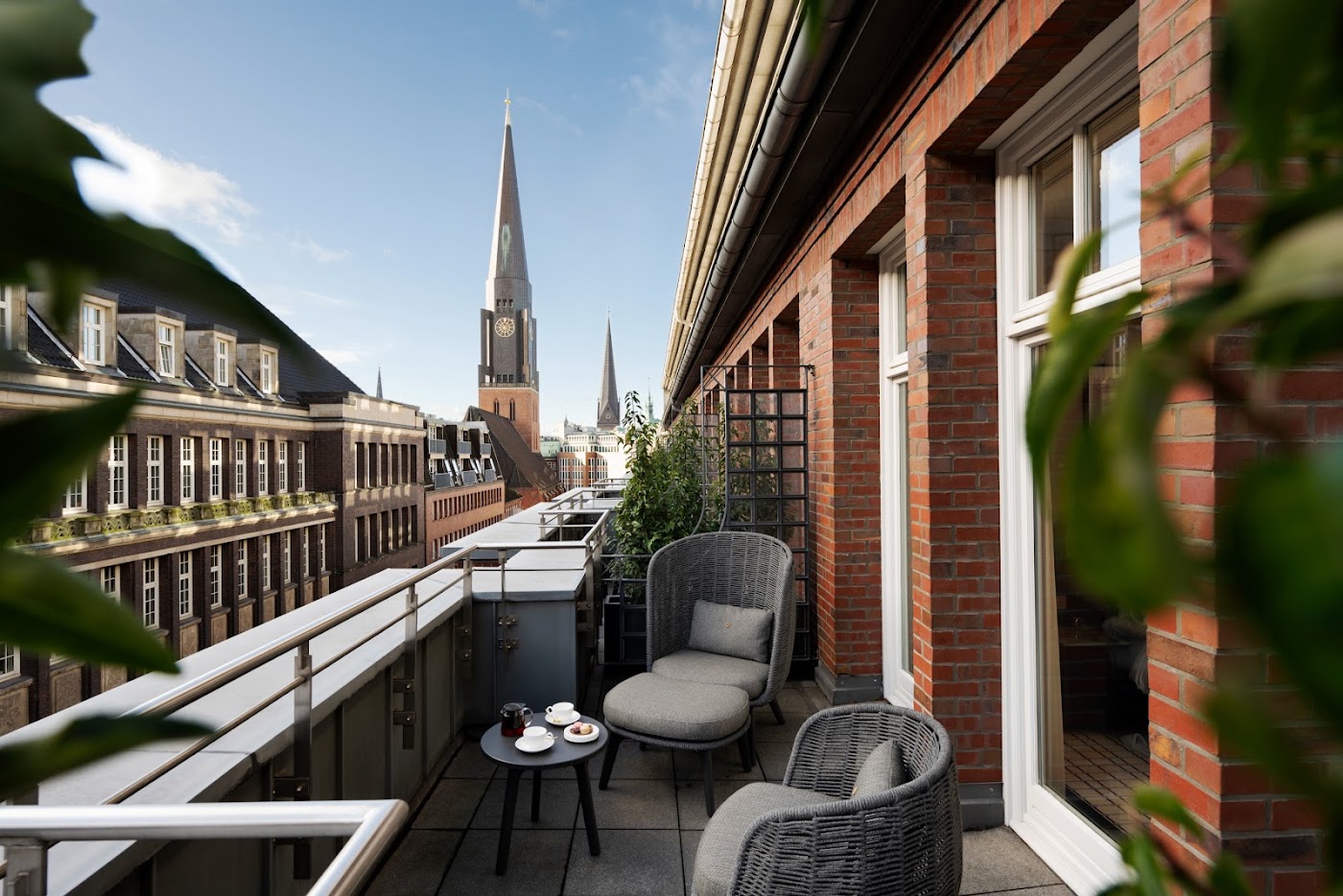 Conrad Hamburg, dog-friendly hotel, photo 2