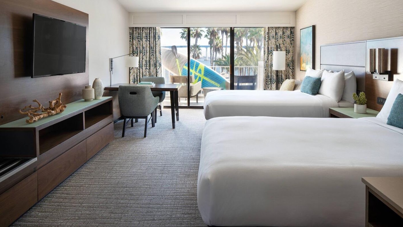 Coronado Island Marriott Resort & Spa, dog-friendly hotel, photo 2