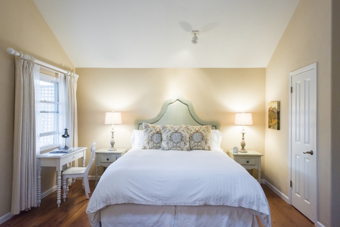 Cottage Grove Inn, dog-friendly hotel, photo 3