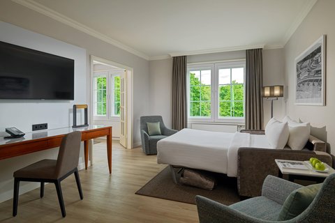 Courtyard by Marriott Hamburg Airport, dog-friendly hotel, photo 3
