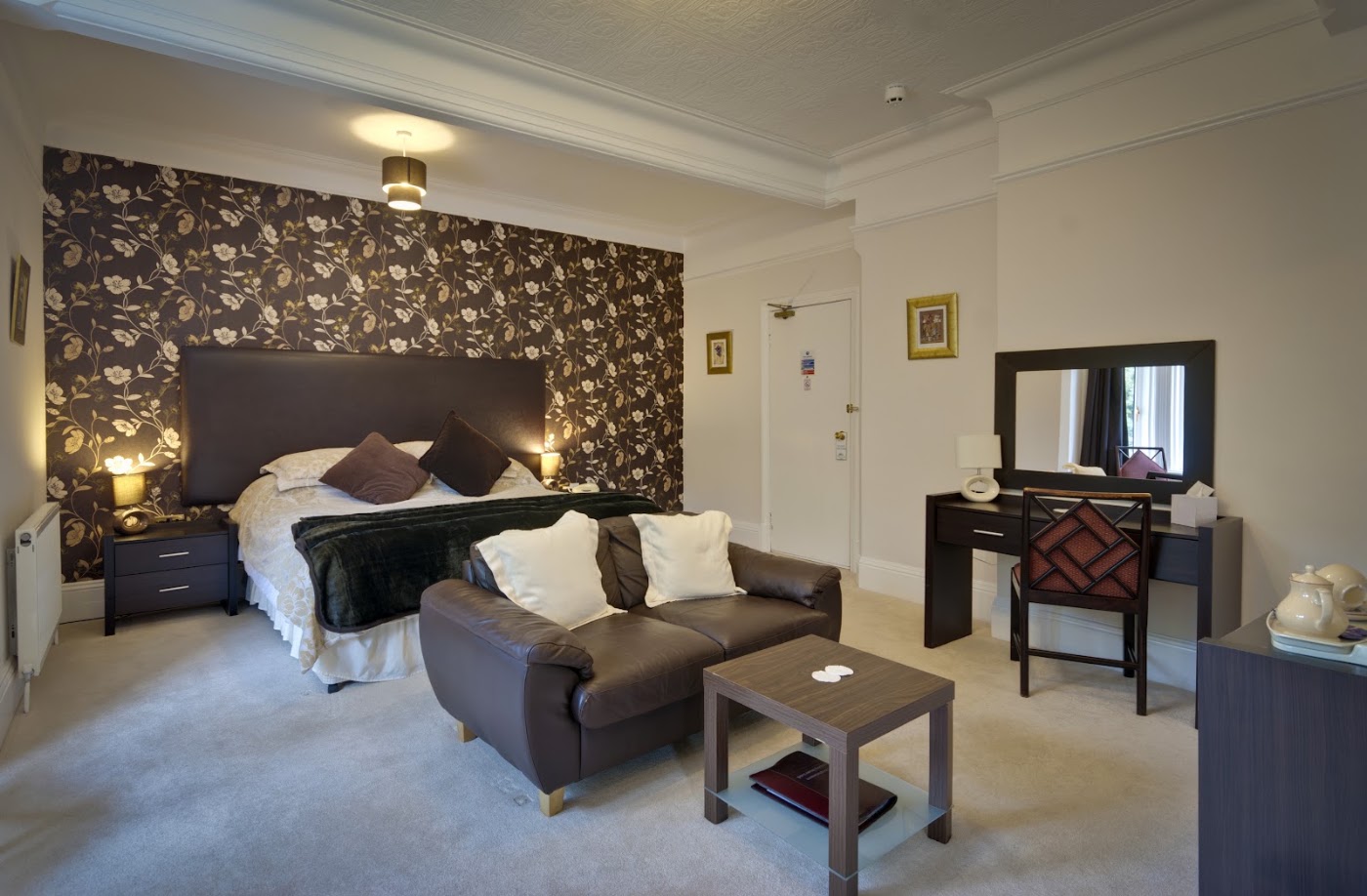 Craig-y-Dderwen Riverside Hotel, dog-friendly hotel, photo 5