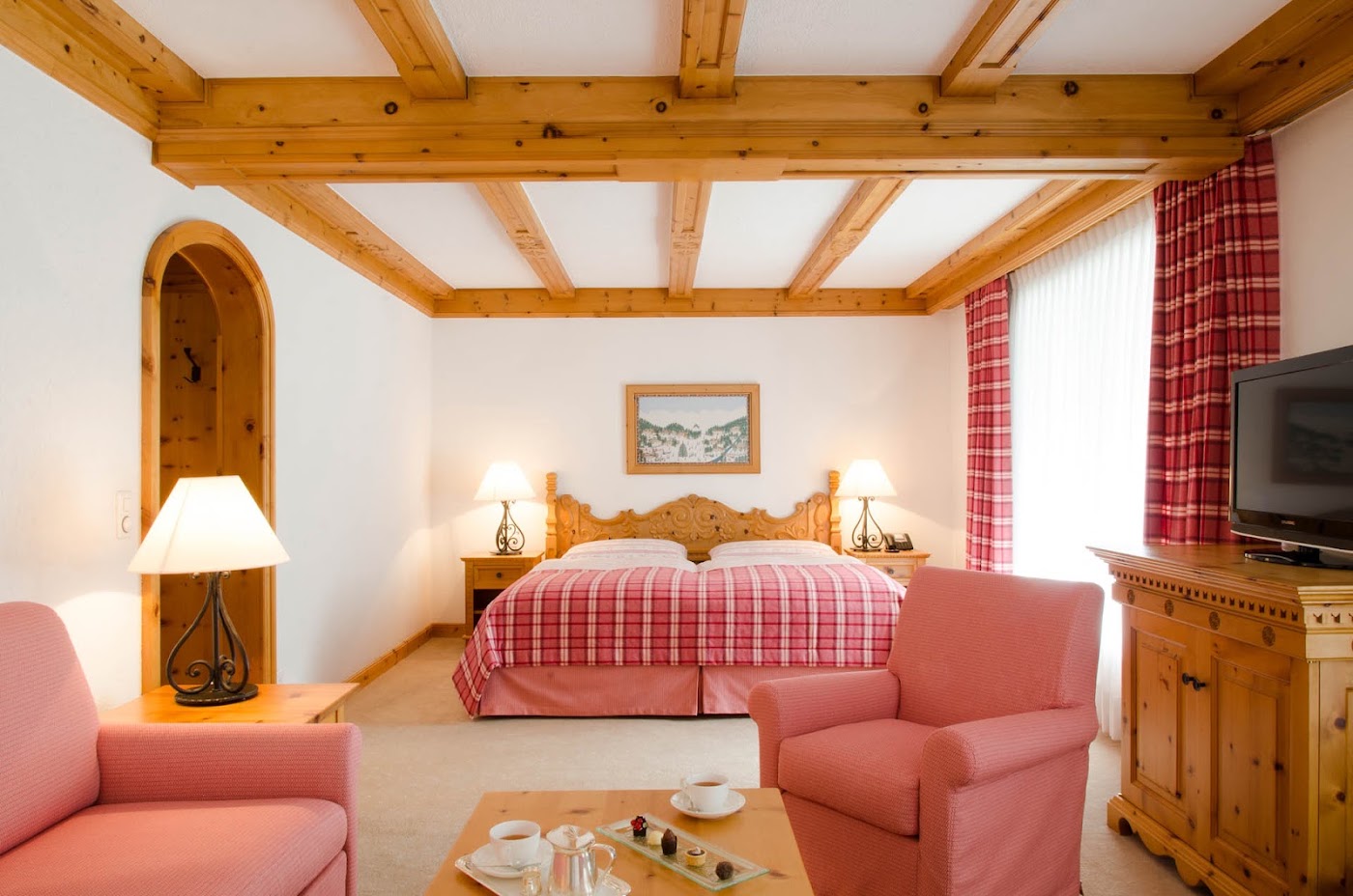 Crystal Hotel, dog-friendly hotel, photo 3