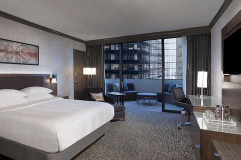 Dallas Marriott Downtown, dog-friendly hotel, photo 3