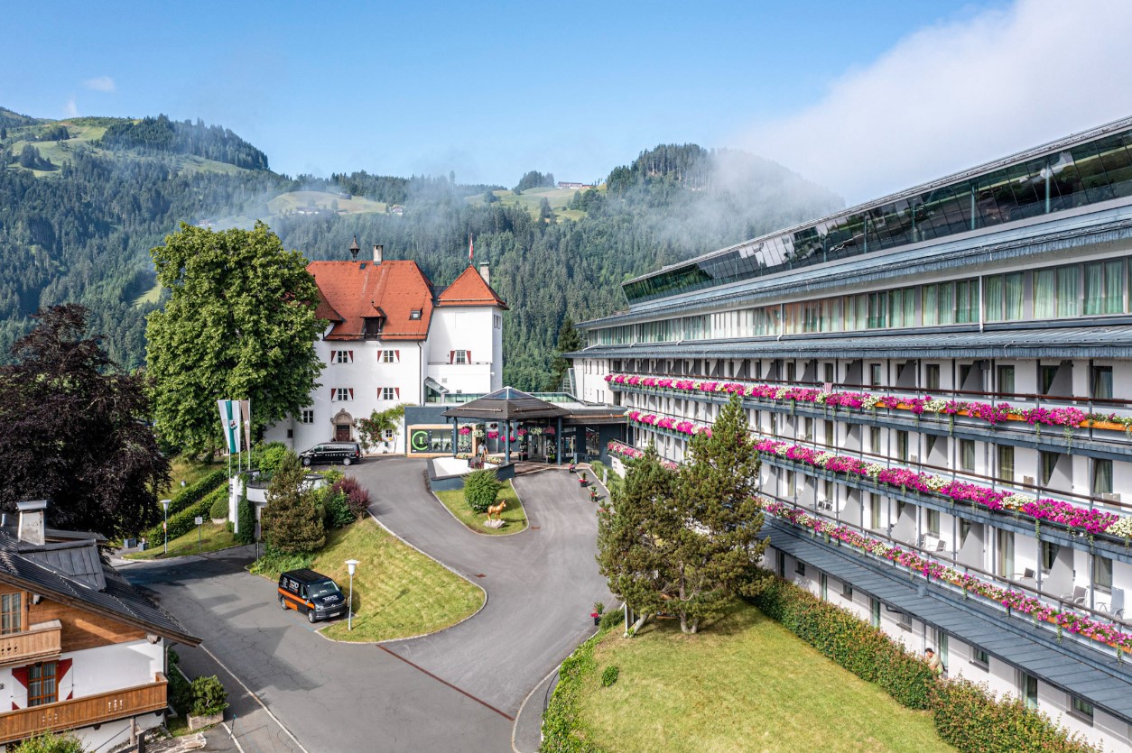 Das Lebenberg Schlosshotel Kitzbühel, dog-friendly hotel, photo 2