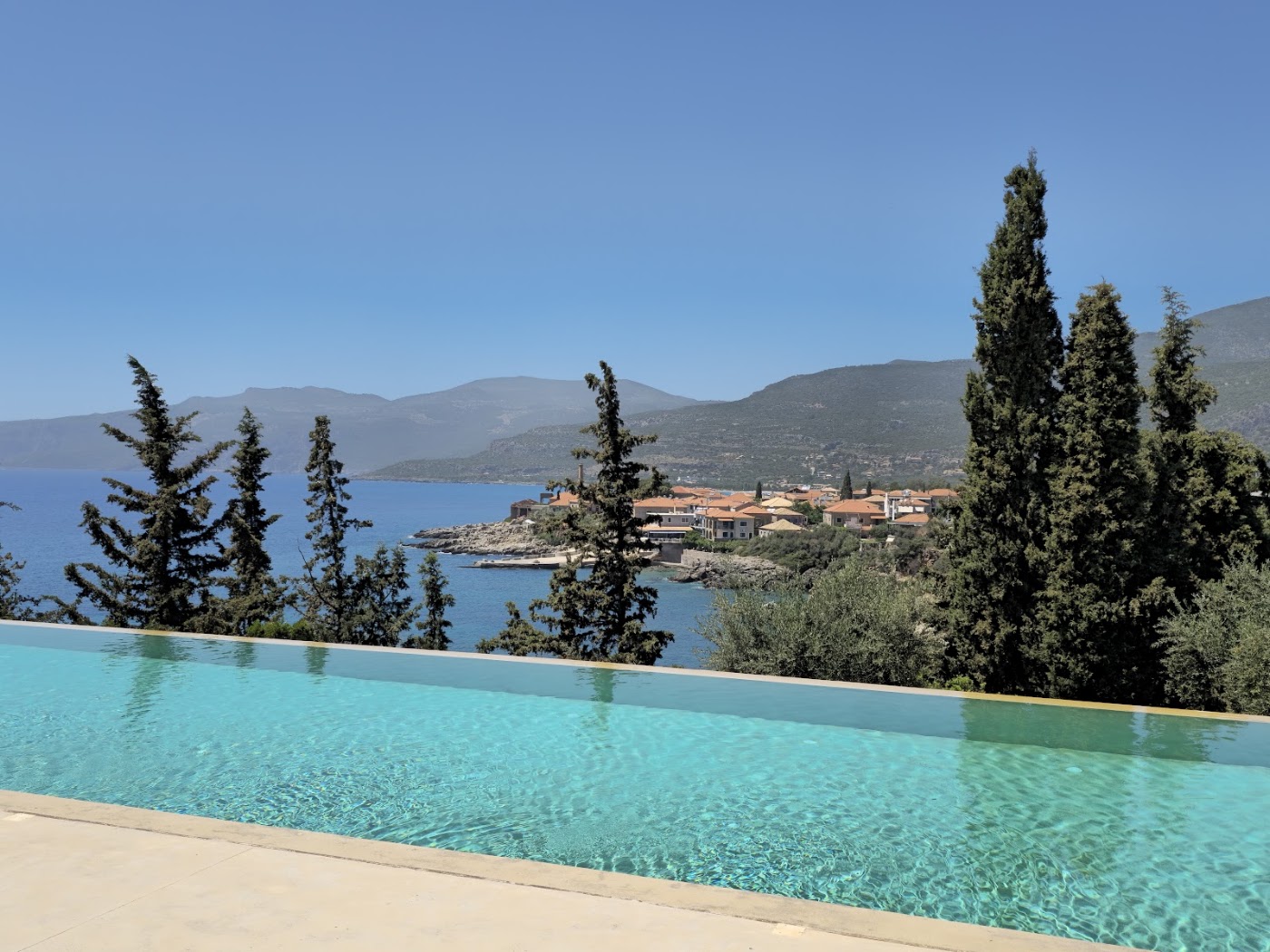 Diapori Suites Hotel, dog-friendly hotel, photo 4