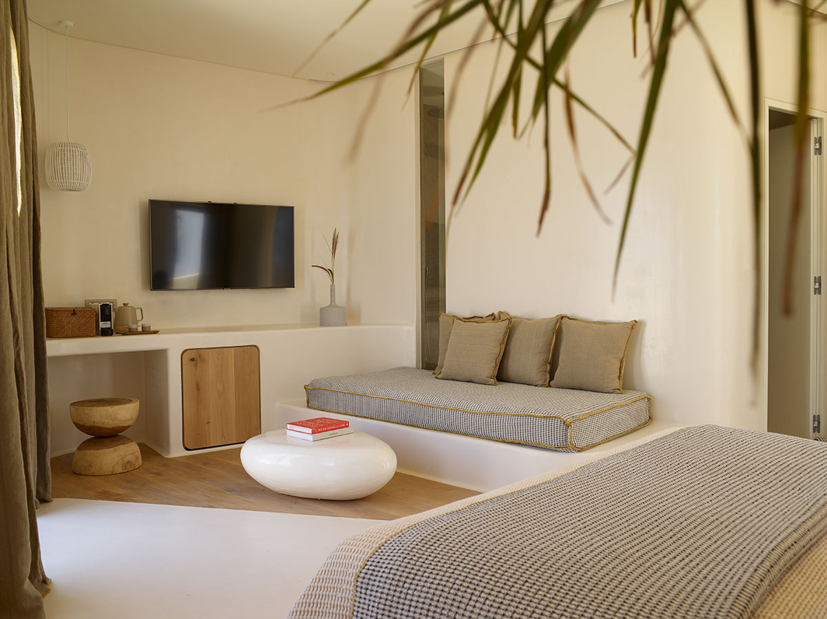 Domes White Coast Milos, Adults Only, dog-friendly hotel, photo 3