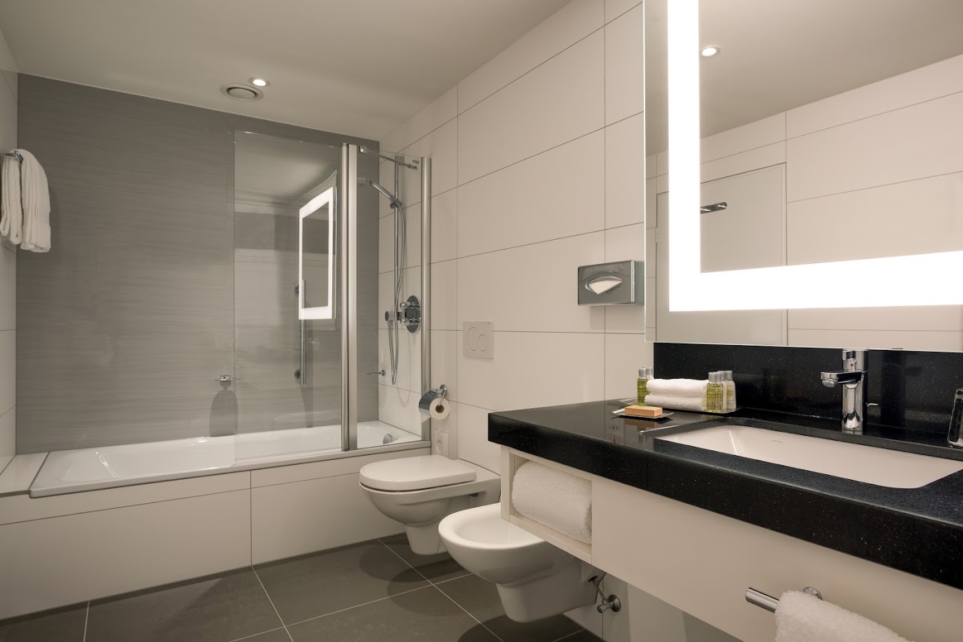 DoubleTree by Hilton Luxembourg, dog-friendly hotel, photo 5