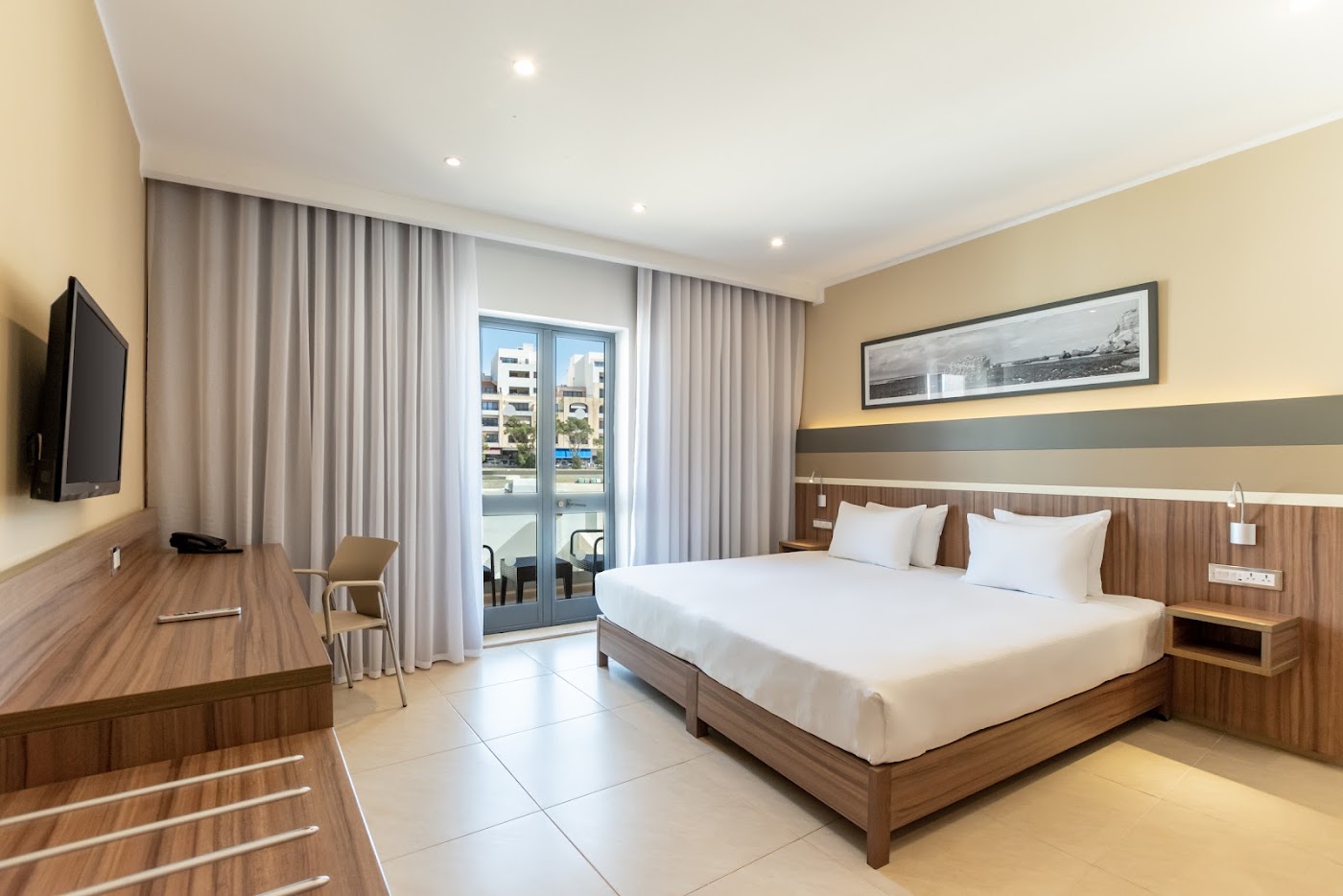 DoubleTree by Hilton Malta, dog-friendly hotel, photo 3