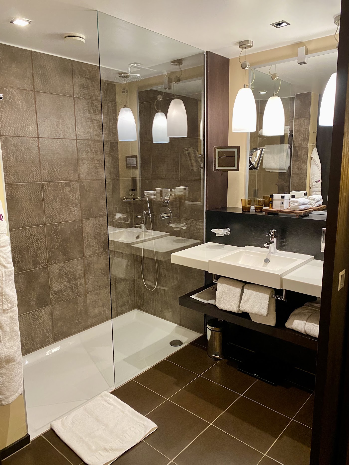 Eastwest Hotel, dog-friendly hotel, photo 4