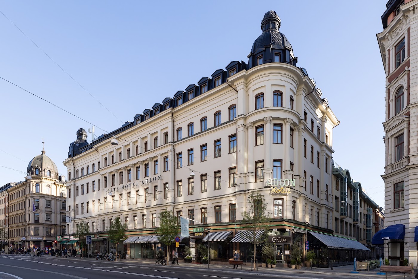 Elite Hotel Adlon, dog-friendly hotel, photo 2