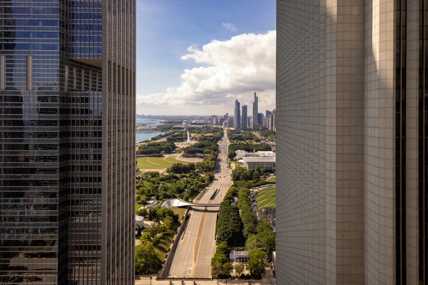 Fairmont Chicago at Millennium Park, dog-friendly hotel, photo 2