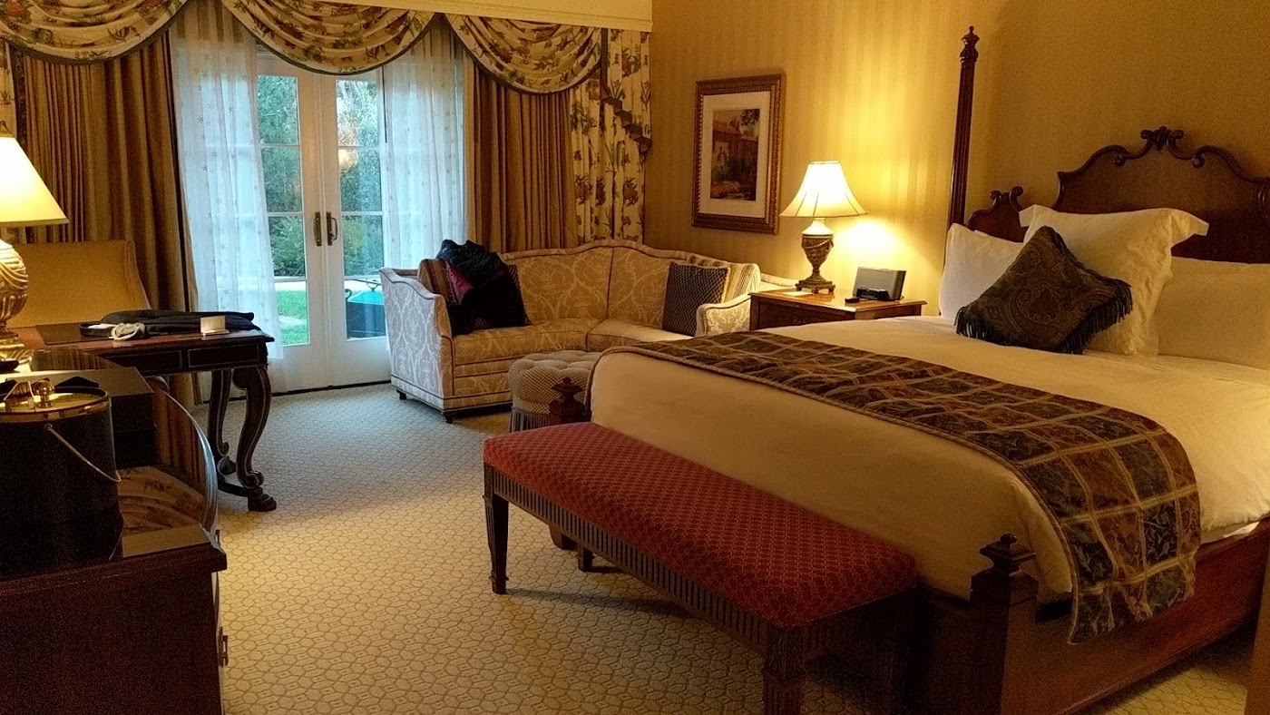 Fairmont Grand Hotel Geneva, dog-friendly hotel, photo 3
