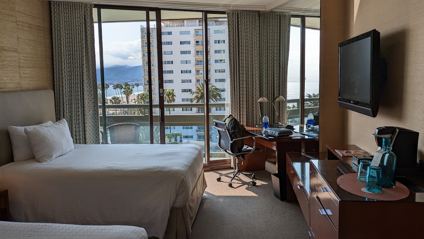 Fairmont Miramar Hotel and Bungalows, dog-friendly hotel, photo 3