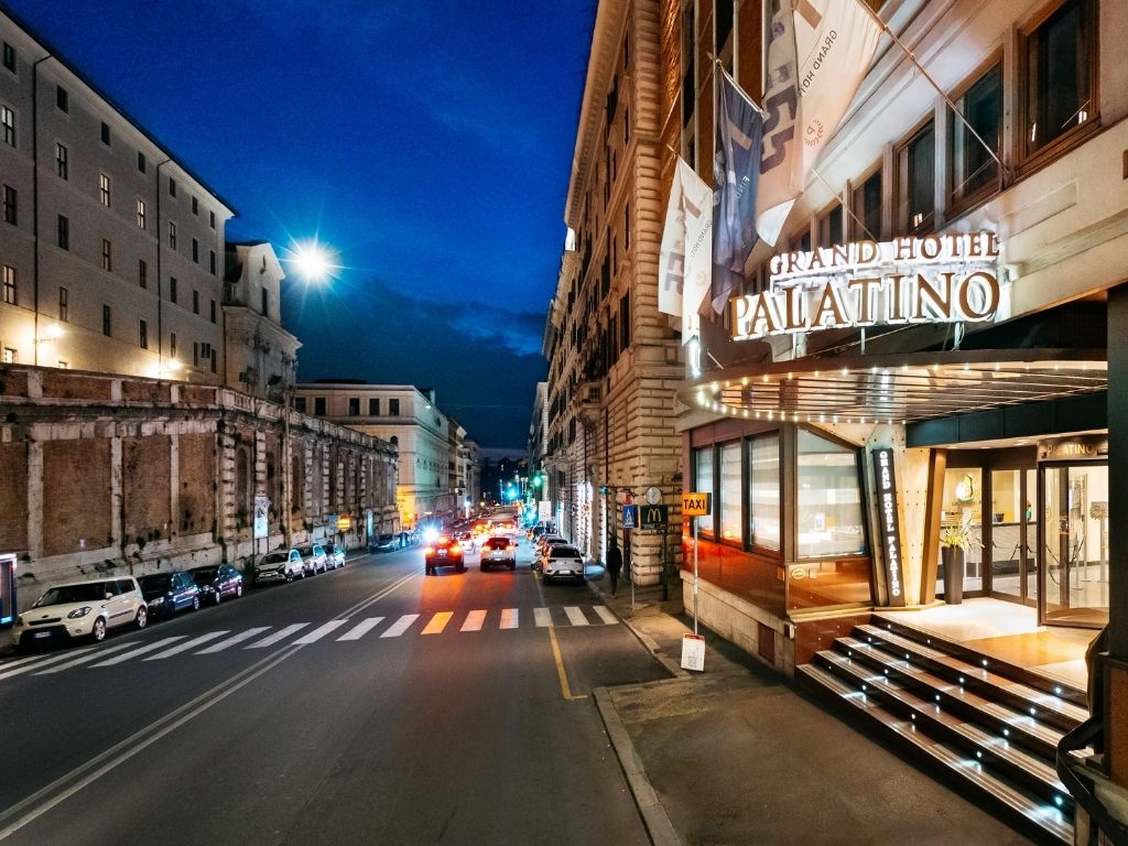 FH55 Grand Hotel Palatino, dog-friendly hotel, photo 2